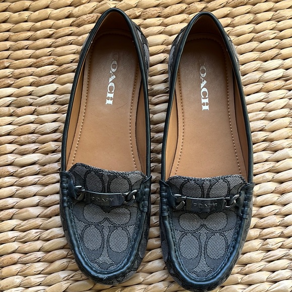 Coach Shoes - Coach Signature Loafer Size 7
